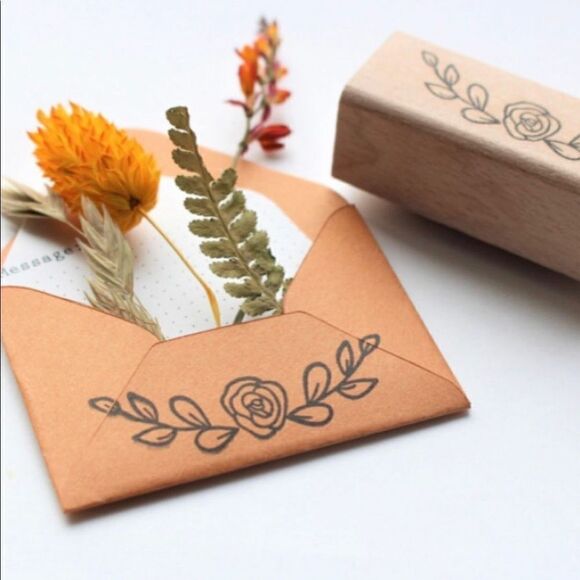 Rubber stamp Nikkidotti brand roses or heart design - Picture 2 of 7
